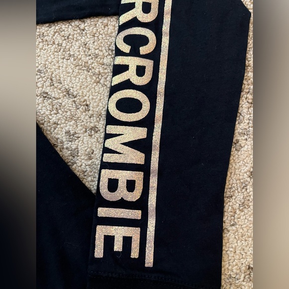 Abercrombie Girls Long Sleeve Tee - Picture 4 of 7